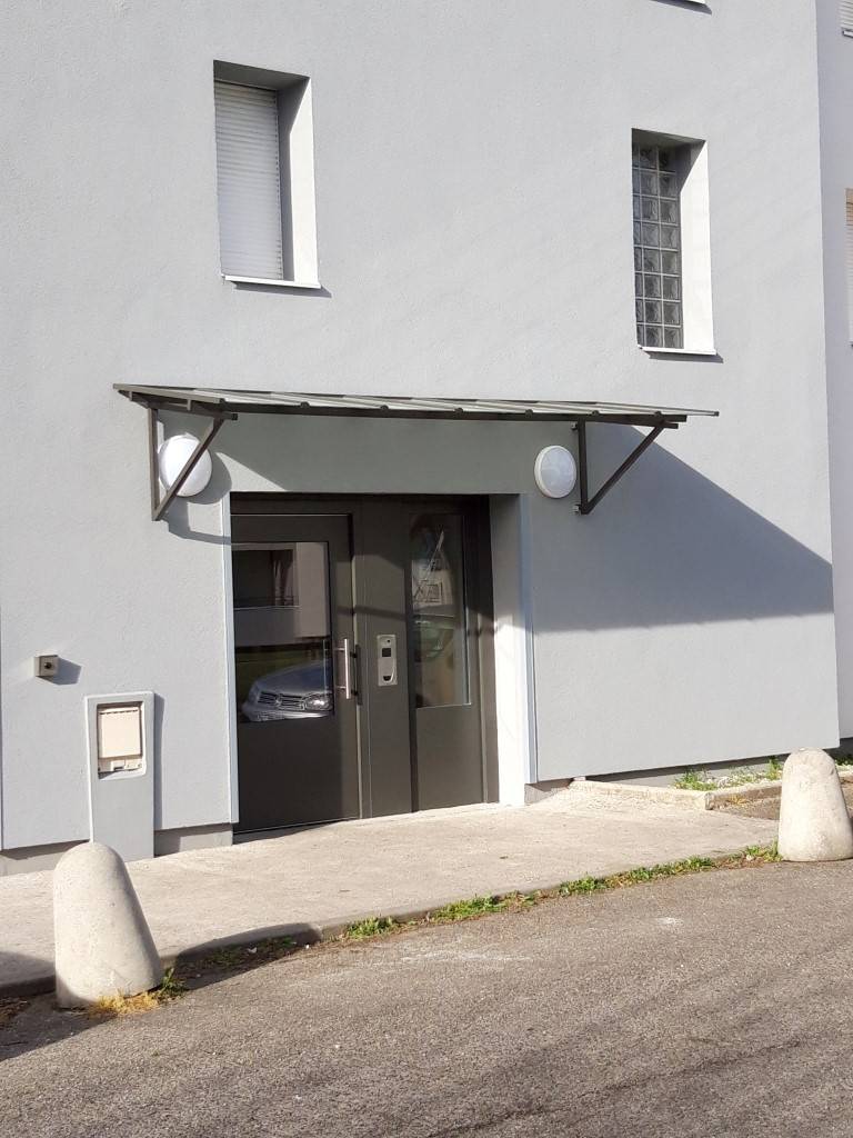 Guttin Serrurerie Chaudronnerie porte