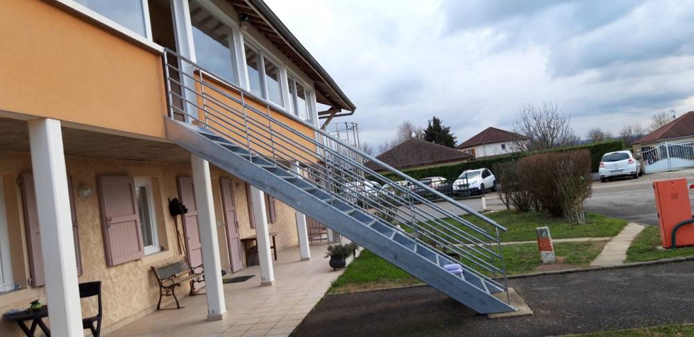 Guttin Serrurerie Chaudronnerie escalier exterieur